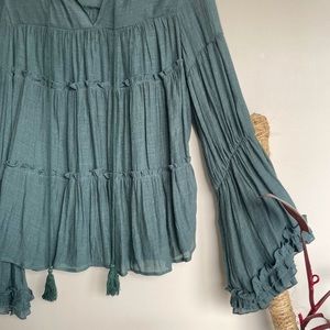 WORN ONCE Three Bird Nest bell sleeve blouse